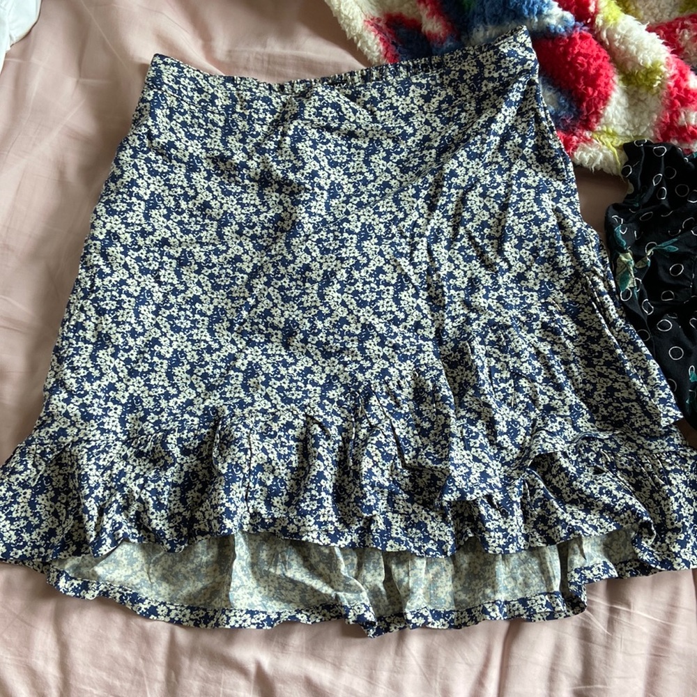 roxy mini skirt